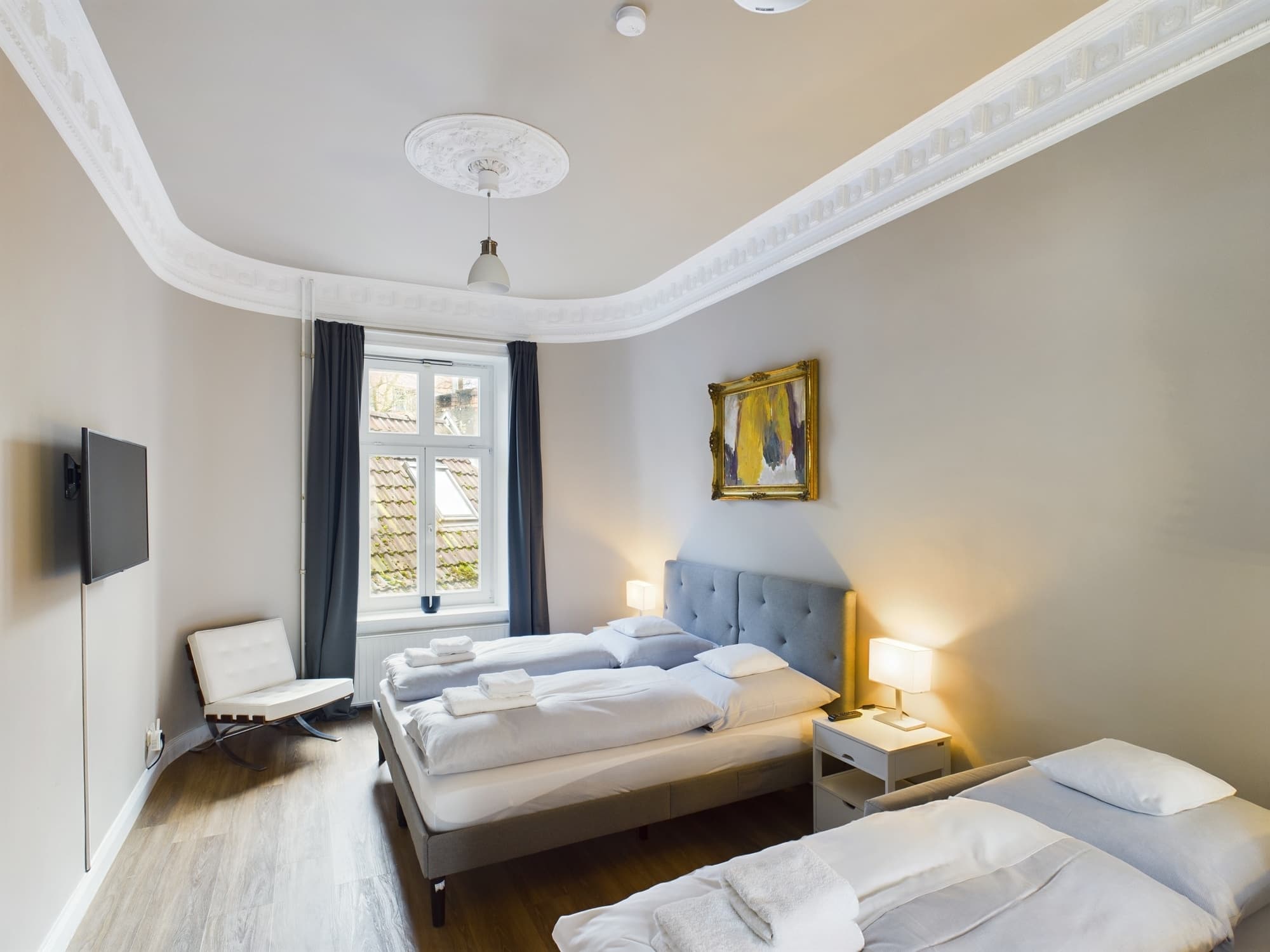 Apartment 3 thumbnail 2