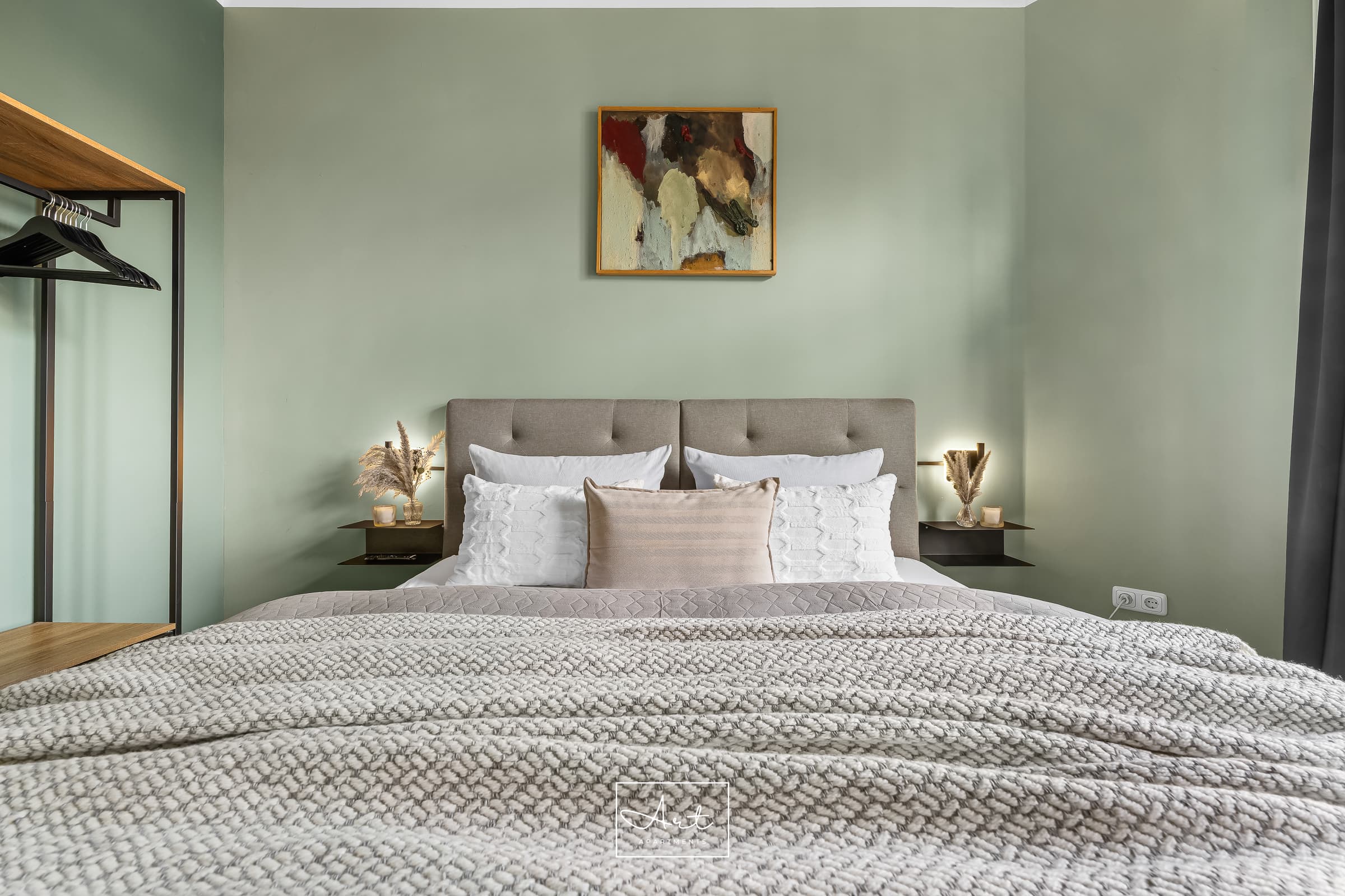 Apartment 4 thumbnail 2