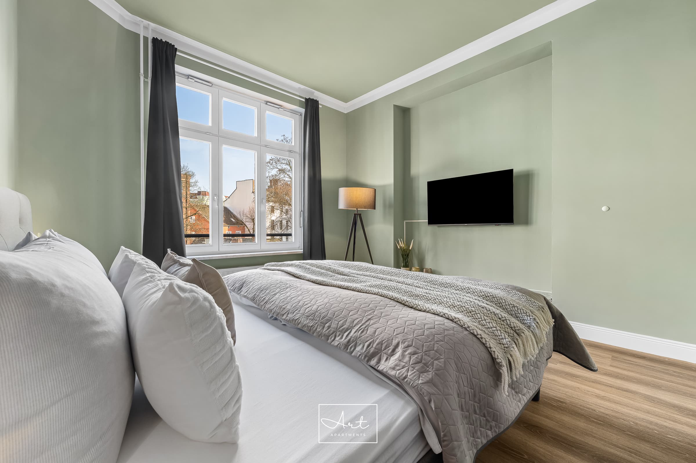 Apartment 4 thumbnail 3