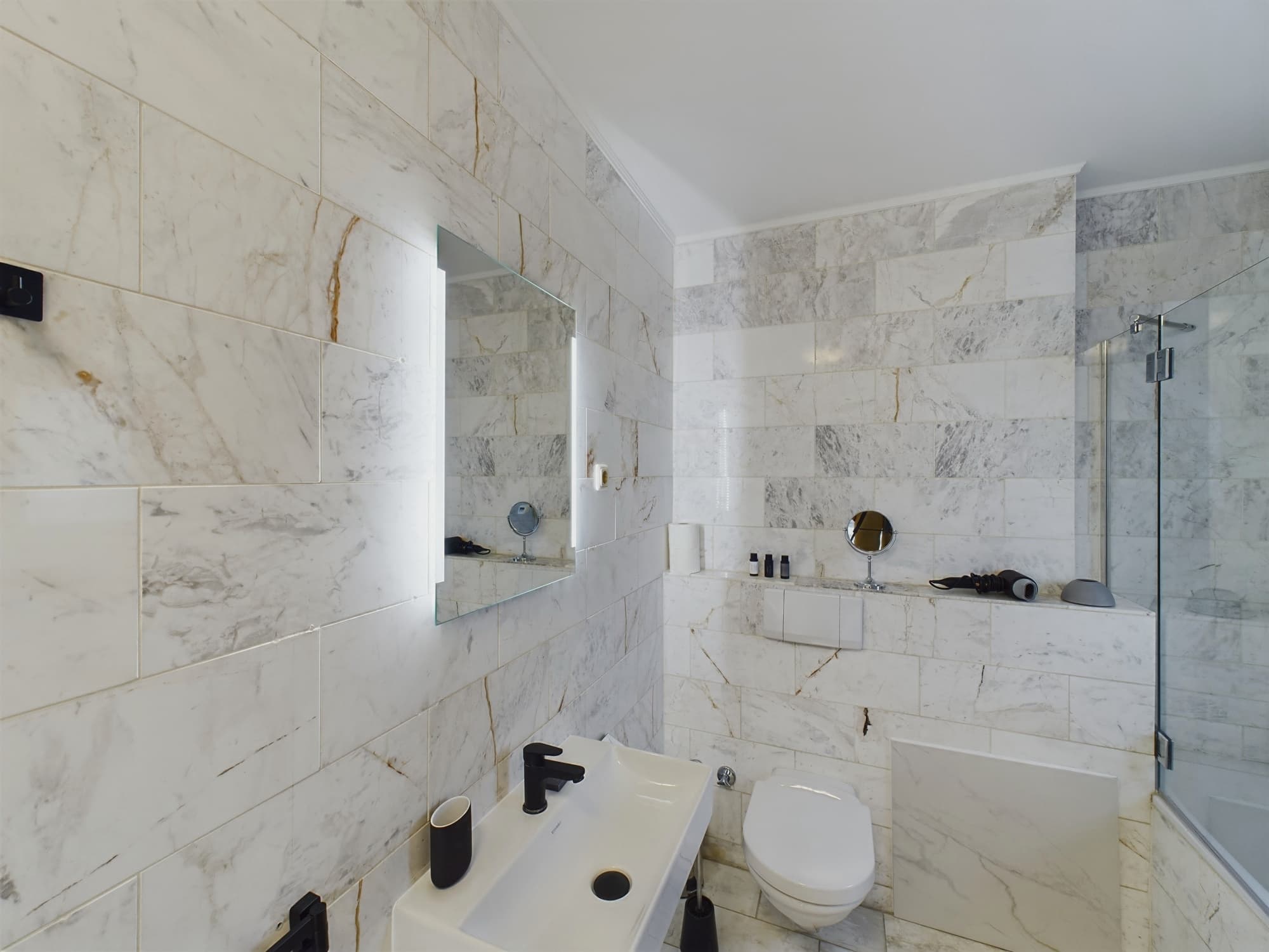 Apartment 5 thumbnail 14