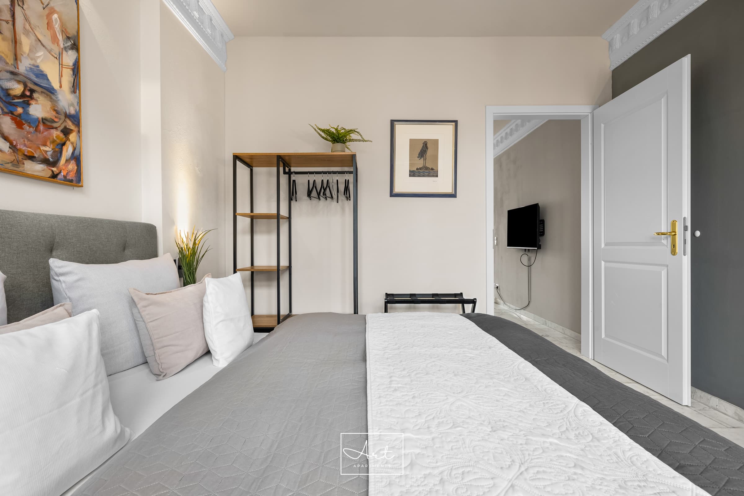 Apartment 5 thumbnail 11